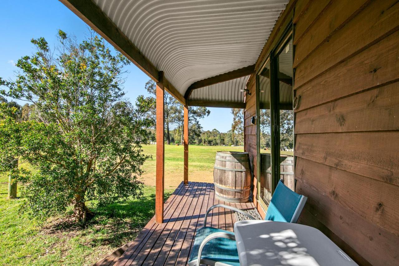 Hunter Hideaway Cottages Rothbury Exterior photo